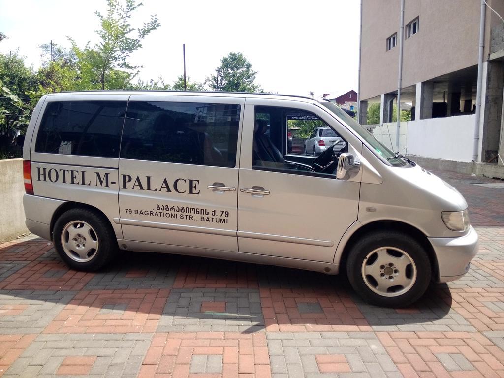 M-Palace Hotel Μπατούμι Εξωτερικό φωτογραφία
