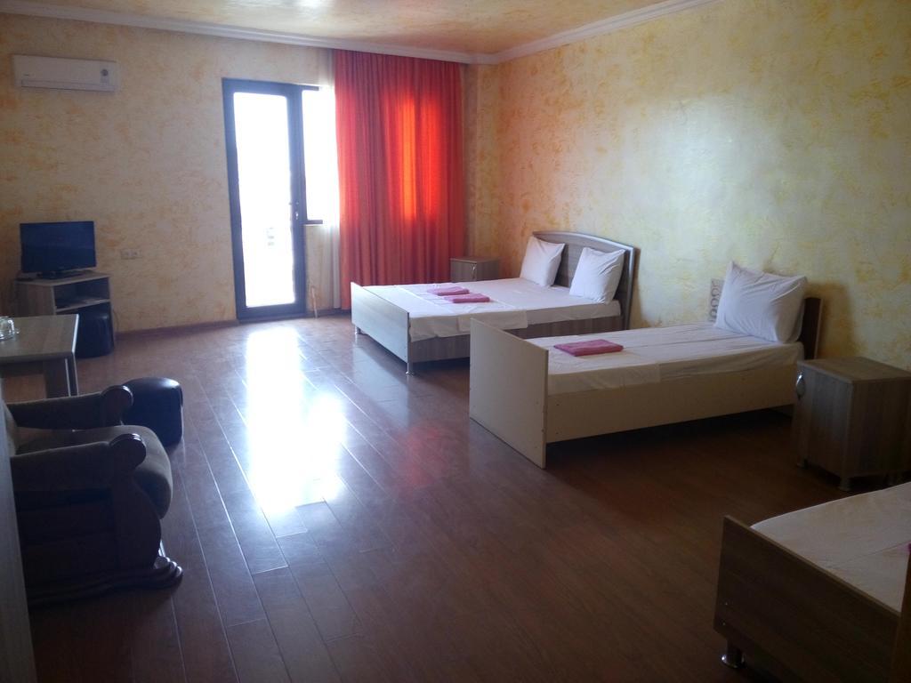 M-Palace Hotel Μπατούμι Εξωτερικό φωτογραφία